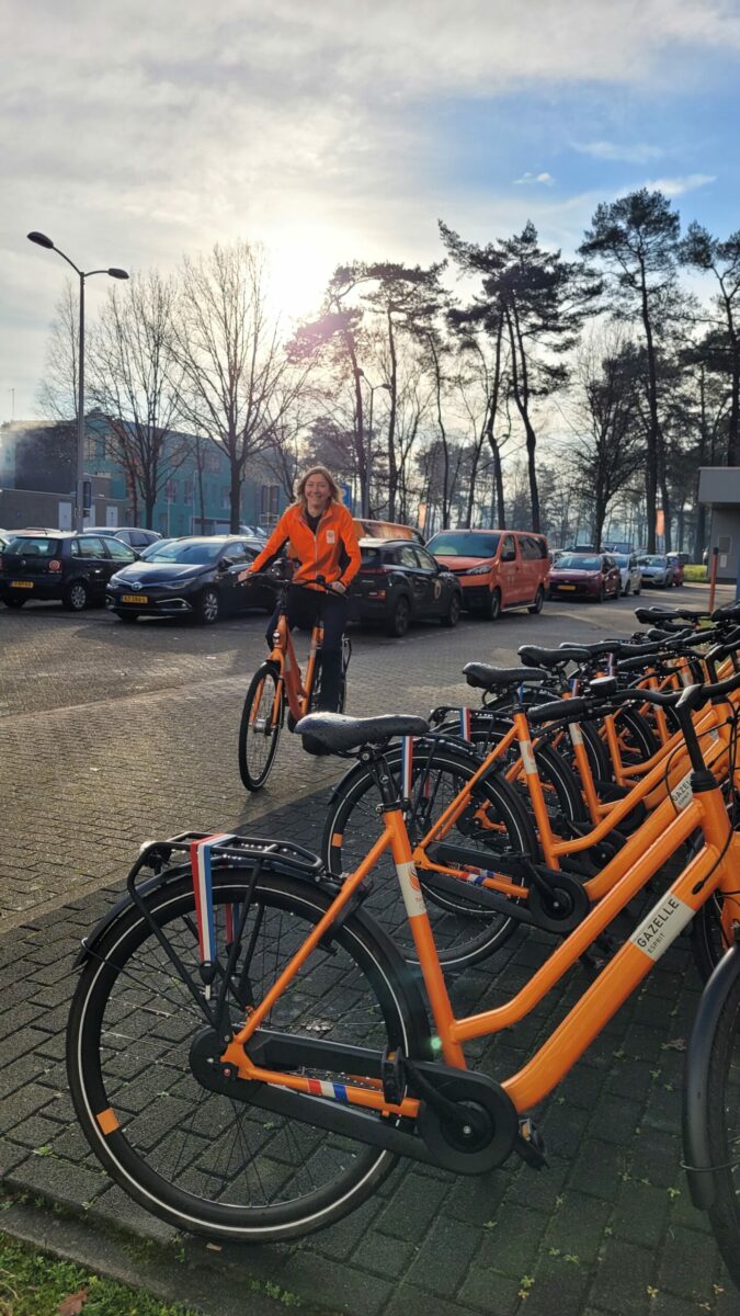 Netherlands. NOC. Olympics. MEMOS To motivate employees to cycle to work more often, a reimbursement for commuting by bicycle will be introduced.